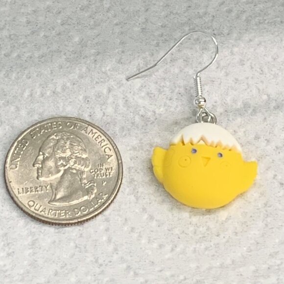 Chicken Earring, Egg Earring, Easter Earring, Gift Idea, Easter Basket Gift - Picture 4 of 5